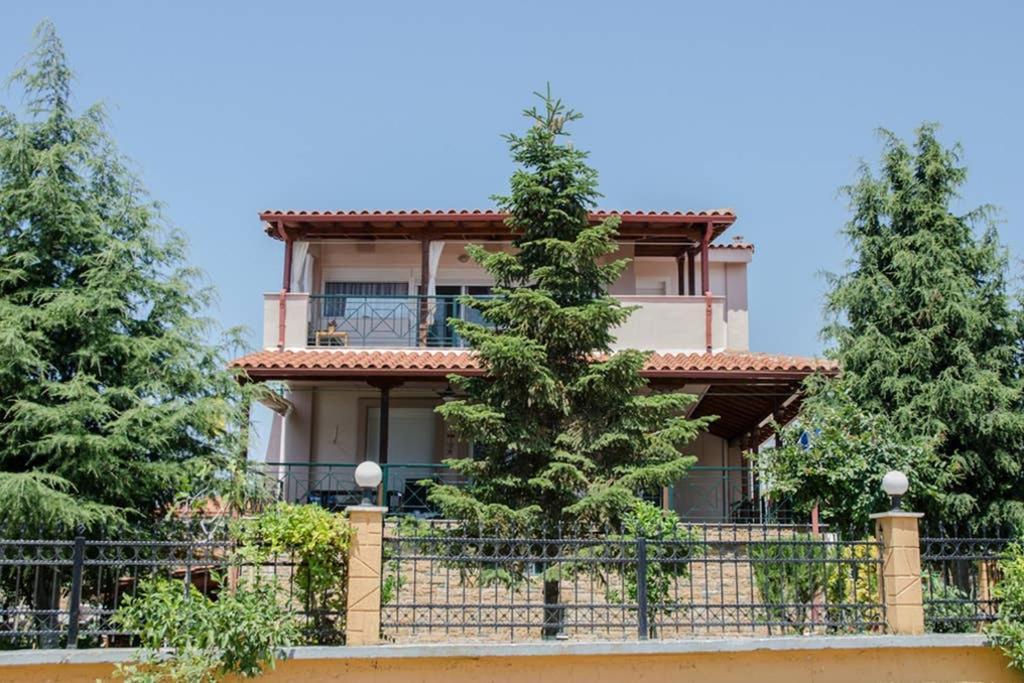 شقة Paressa'S House نيكيتي المظهر الخارجي الصورة