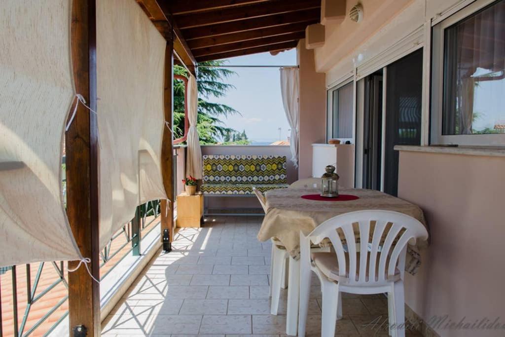شقة Paressa'S House نيكيتي المظهر الخارجي الصورة